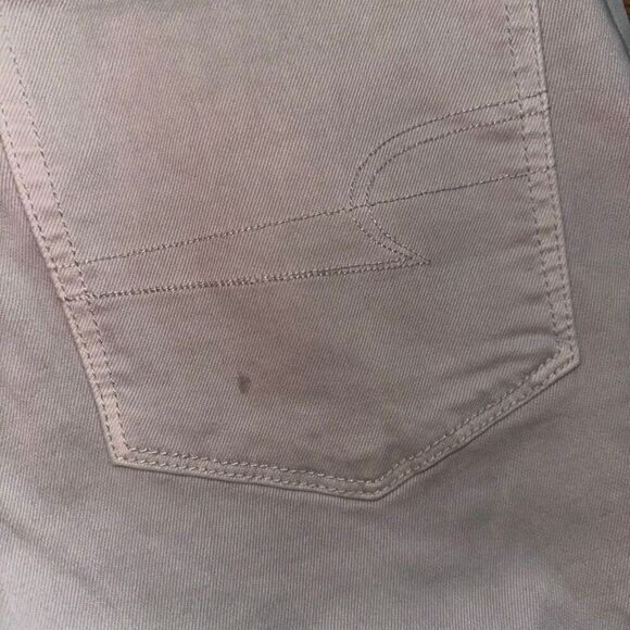 American Eagle tan destroyed stretch hi-rise size 14 jeggings - Picture 4 of 4